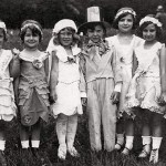 ילדים יהודים בגן פרטי, וינה, 1930